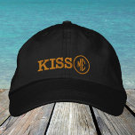Casquette rétro KISS ME / casquette de camionneur<br><div class="desc">Casquettes brodés : casquette rétro classique avec le texte "KISS ME" - mode amusante,  fête des célibataires,  vêtements de collège,  Père Noël secret,  célébrations de bureau / soirée</div>