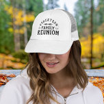 Casquette Retrouvailles familiales personnalisées rustiques<br><div class="desc">Créez un casquette de baseball familial personnalisé pour toute la famille. Personnalisez-le avec votre nom de famille, l'année, l'emplacement ou tout autre texte personnalisé. Cliquez sur le bouton Customiser pour modifier les polices et les couleurs, ajouter votre propre texte et vos photos. Choisissez parmi tous nos modèles de chapeau de...</div>