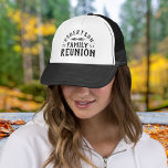 Casquette Retrouvailles familiales personnalisées rustiques<br><div class="desc">Créez un casquette de baseball familial personnalisé pour toute la famille. Personnalisez-le avec votre nom de famille, l'année, l'emplacement ou tout autre texte personnalisé. Cliquez sur le bouton Customiser pour modifier les polices et les couleurs, ajouter votre propre texte et vos photos. Choisissez parmi tous nos modèles de chapeau de...</div>