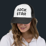 Casquette Rockstar<br><div class="desc">Sentez comme un Rockstar avec cette conception moderne et minimaliste des textes. Entièrement personnalisable avec vos couleurs préférées.</div>