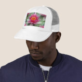 Casquette Rose Lotus Water Lily (En situation)