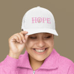 Casquette Ruban rose Hope Kitty personnalisé<br><div class="desc">Un chaton enveloppé d'un ruban rose est assis dans le "o" du mot Hope en rose sur ce casquette inspirant et sucré. Super comme casquettes d'équipe sur les promenades caritatives!</div>