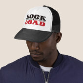 Casquette Serrure et charge - noir et rouge (En situation)