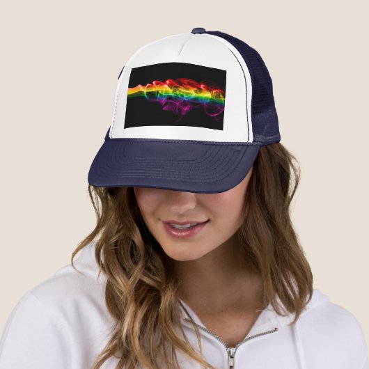 Casquette SlipperyJoe's fumée vif arc-en-ciel célébré (En situation)