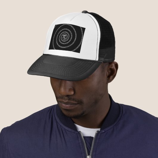 Casquette Spirale pour Pi en style noir (En situation)