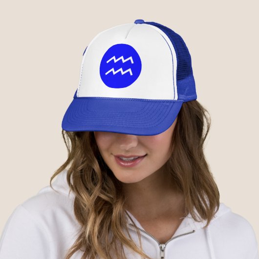 Casquette Symbole d'Aquarius (En situation)