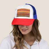 Casquette Texture tribale : motif rayures vintages. (En situation)