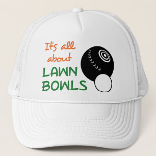 Casquette Tout au sujet des cuvettes de pelouse