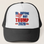 Casquette Tout le monde sauf Donald Trump 2020<br><div class="desc">Un cadeau anti-Trump amusant pour quelqu'un du mouvement de résistance et d'impeach qui défendra l'Amérique et l'égalité des droits pour tous. Il n'est pas mon président et ne le sera jamais.</div>