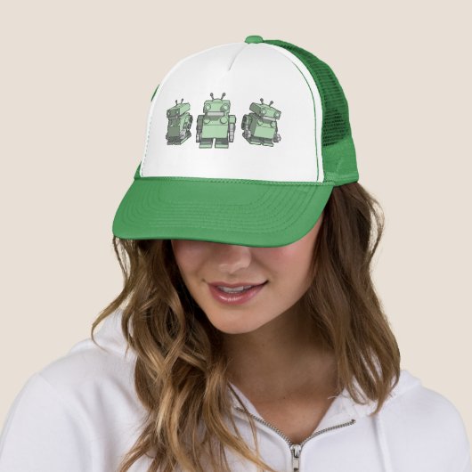 Casquette Trio de robot (En situation)
