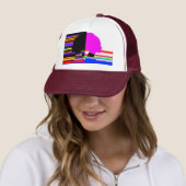 Casquette Trucker à Double Profil Glitch – Pop Art (En situation)