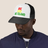 CASQUETTE UN, AMOUR, GRANDE ÎLE (En situation)