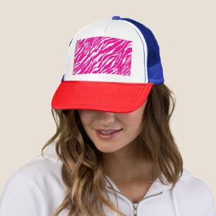 Casquette Un motif floral complexe en rose et blanc, art