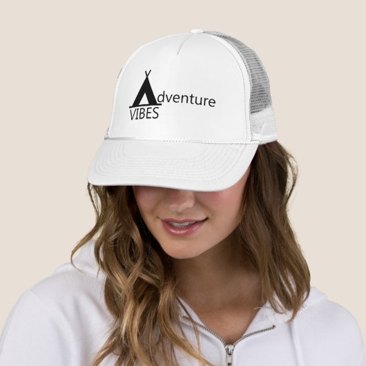 Casquette Vibes Aventure Camping Tente Logo Typographie (En situation)