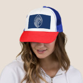 Casquette Vierge Marie, dentelle blanche, bleu marine (En situation)