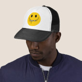 Casquette Visage jaune riant supprimé (En situation)