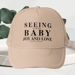 Casquette Voir votre nouveau bébé Joie et amour<br><div class="desc">Célébrez les joies de la parentalité avec ce chapeau de camion "Voir votre nouveau bébé" amusant et unique. Parfait pour les nouveaux parents ou amis célébrant un nouveau-né, ce casquette combine un design moderne avec un message de jalousie amusant et drôle. Avec le texte "Voir votre nouvelle petite joie et...</div>