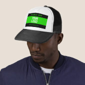 Casquette Votre logo ou image | Noir et vert brillant (En situation)