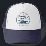 Casquette Voyage de croisière sur mesure en famille<br><div class="desc">Ce T-shirt Family Cruise est l'uniforme parfait pour vos vacances en famille, votre voyage de croisière ou votre réunion en famille en 2025. Ce tee est parfait pour des photos de groupe, des promenades sur la plage, des visites de vin, ou simplement causer un peu de chahut élégant.</div>
