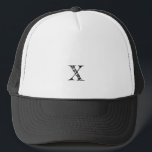 CASQUETTE X<br><div class="desc">Un casquette simple et décontracté avec design alphabétique.</div>