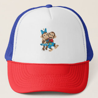 Casquette Zina et Mimo flirtent.