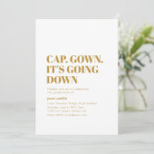 Casquettes. Robe. Invitation à décrocher un diplôm (Debout devant)