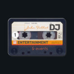 Cassette audio rétro 80s DJ Cartes de visite 2<br><div class="desc">Ancienne cassette audio à personnaliser avec votre nom,  adresse et plus. Cartes de visite personnalisables pour DJ. N'oubliez pas toute la collection de cassettes audio rétro (transparentes,  vertes,  avec des décalcomanies... ) pour l'anniversaire et plus encore... .</div>