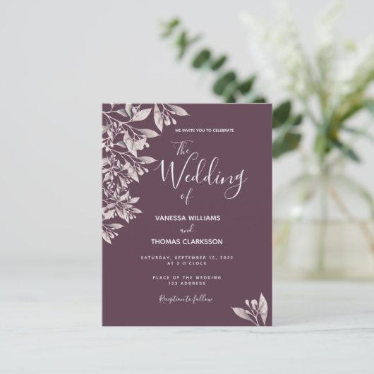 Cassis botanische paarse scriptbruiloft briefkaart (Staand voorkant)