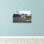 Castle Geyser en Upper Geyser Basin, geelsteen Canvas Afdruk (Insitu (Houten vloer))