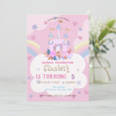Castle Rainbow Cloud Birthday Uitnodiging (Staand voorkant)