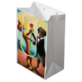 Cat en Dog Dansende Tango in Dance Club, AI Art Medium Cadeauzakje (Voorkant Gekanteld)