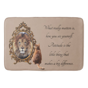 Cat Gazing Mirror Lion Inspirerend tekst  Badmat