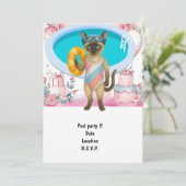 Cat is at the pool for pool party kaart (Staand voorkant)