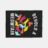 Cat Lover Behold A Meowtain Fleece Deken (Voorkant (Horizontaal))