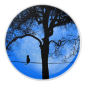 Cat on a Wire Blue Moon Keramische Knop (Voorkant)