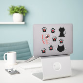 Cat Paw Print Love Sticker (Laptop op bureau)