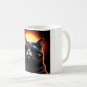 Cat watching Night Total Solar Eclipse Tasse (Devant droit)