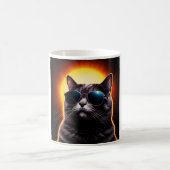 Cat watching Night Total Solar Eclipse Tasse (Centre)