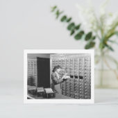 Catalogue des cartes de femme et de bibliothèque V (Debout devant)