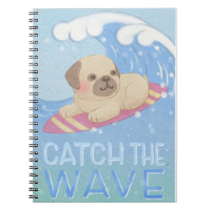 Catch the Wave: Pug Surfer Illustratie Notitieboek