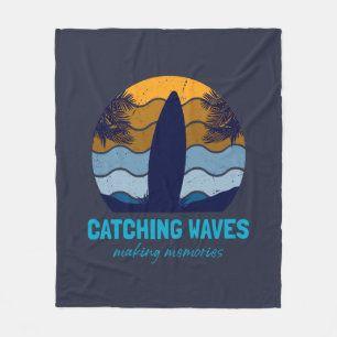 Catching Waves Retro Surfboard Strandkunst Fleece Deken