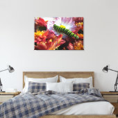 Caterpillar op Mums verpakt Canvas Afdruk (Insitu (Slaapkamer))