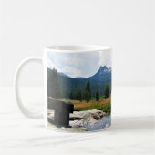 Cathedraal Peak in Tuolumne Meadows, Yosemite, CA Koffiemok (Links)