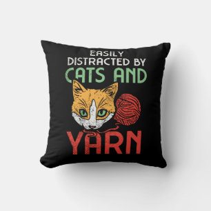 Cats And Yarn Kussen