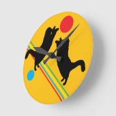 Cats Reaching for the Moon on Yellow Round Clock Ronde Klok (Hoek)