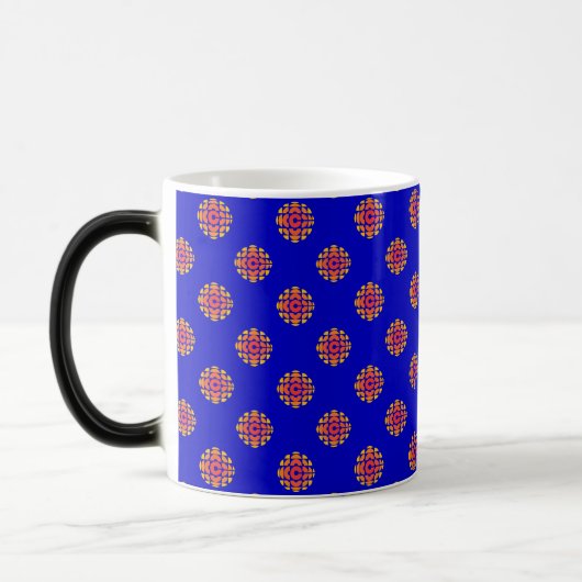CBC 1974 Logo Pattern Magische Mok (Links)