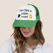 Ce poussin est casquette averti d'autisme (En situation)