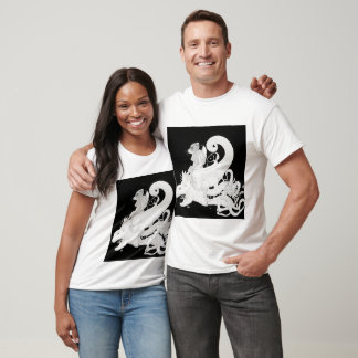 Ce t-shirt présente un mélange unique de tradition