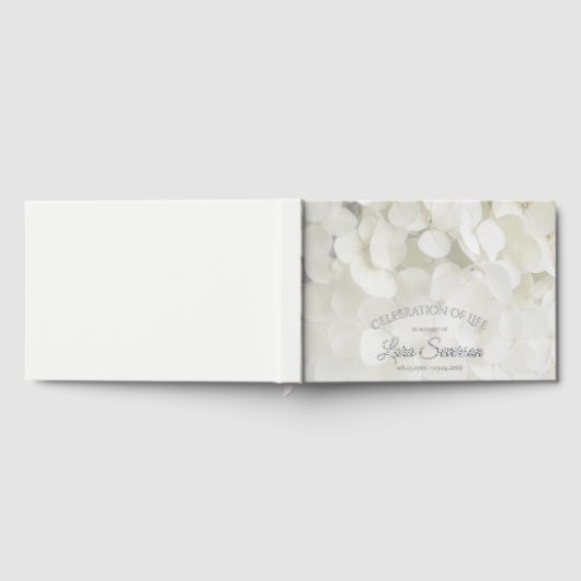 Célébration de la vie florale de l'Hydrangée blanc (Complet)