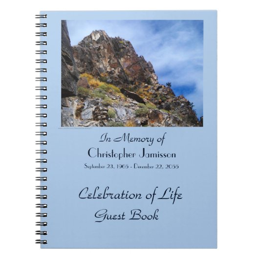 Célébration de la vie Livre d'invité, montagnes es (Devant)